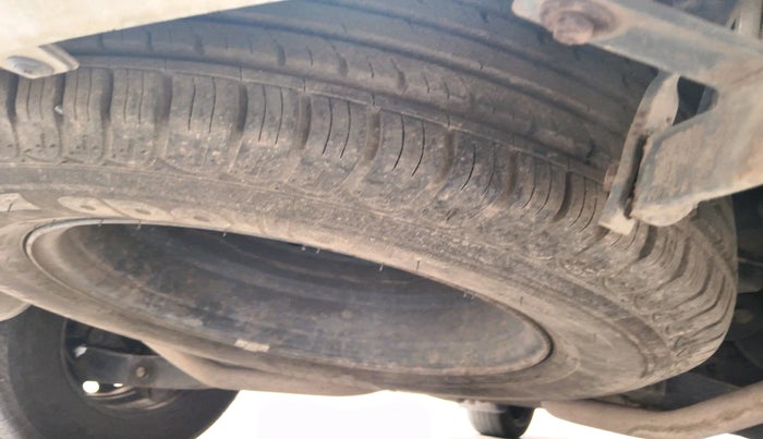 2017 Mahindra XUV500 W4, Diesel, Manual, 61,749 km, tyre