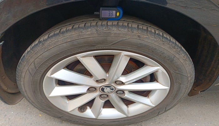 2015 Skoda Superb ELEGANCE 1.8 TSI AT, Petrol, Automatic, 98,983 km, tyre