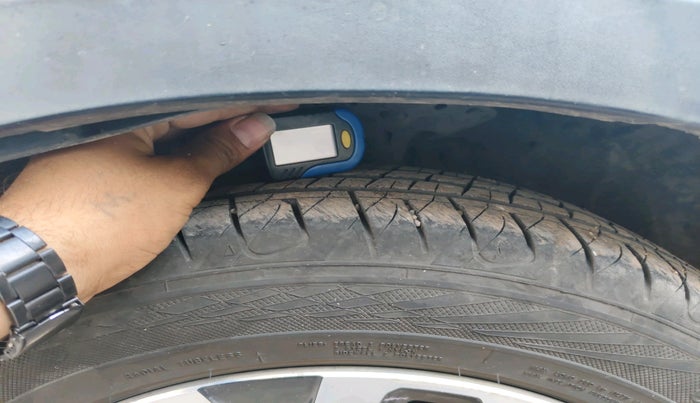 2017 Honda WR-V 1.5L I-DTEC VX MT, Diesel, Manual, 1,57,554 km, tyre