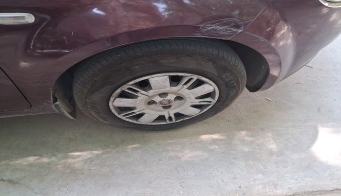 2014 Fiat Linea Active 1.4 L, Petrol, Manual, 90,791 km, tyre