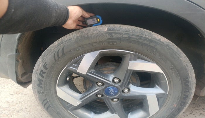 2021 Hyundai VENUE SX 1.5 CRDI, Diesel, Manual, 1,37,826 km, tyre