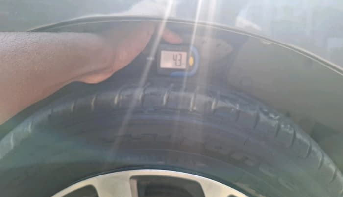 2020 Honda City 1.5L I-VTE V CVT, Petrol, Automatic, 24,803 km, tyre