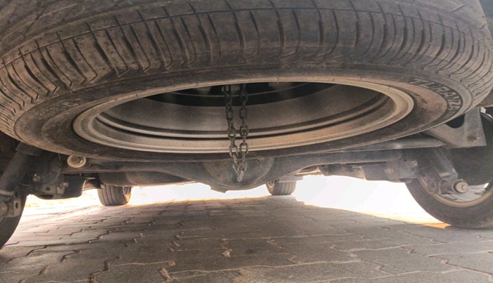 2021 Toyota Innova Crysta 2.4 ZX AT 7 STR, Diesel, Automatic, 61,421 km, tyre