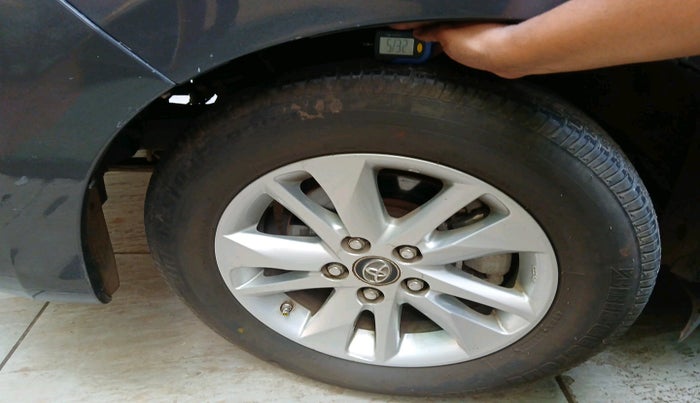 2018 Toyota Innova Crysta 2.4 VX 8 STR, Diesel, Manual, 66,196 km, tyre