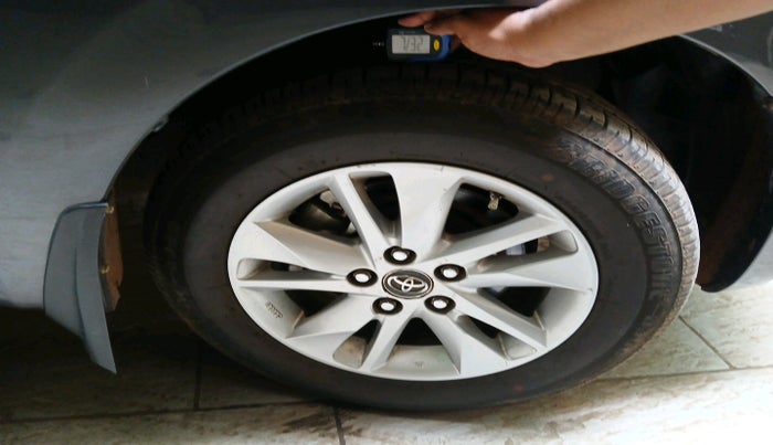 2018 Toyota Innova Crysta 2.4 VX 8 STR, Diesel, Manual, 66,196 km, tyre