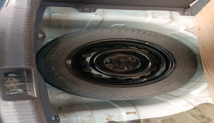 2011 Hyundai i20 ASTA 1.4 CRDI, Diesel, Manual, 1,47,600 km, tyre