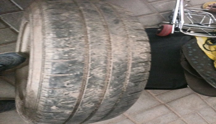 2012 Maruti Swift Dzire TOUR PETROL, Petrol, Manual, 64,762 km, tyre
