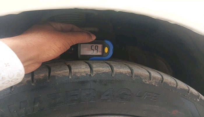 2014 Volkswagen Polo COMFORTLINE 1.2L PETROL, Petrol, Manual, 73,877 km, tyre