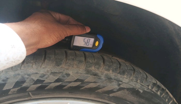 2014 Volkswagen Polo COMFORTLINE 1.2L PETROL, Petrol, Manual, 73,877 km, tyre