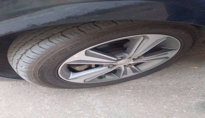 2019 Hyundai Verna 1.6 CRDI SX + AT, Diesel, Automatic, 78,148 km, tyre