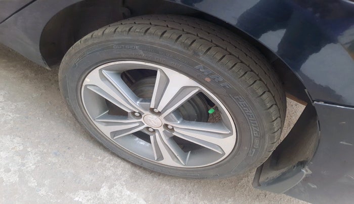 2019 Hyundai Verna 1.6 CRDI SX + AT, Diesel, Automatic, 78,148 km, tyre