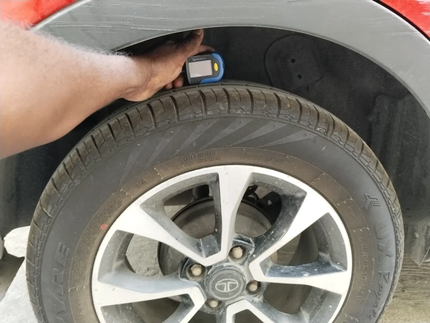 2020 Tata NEXON XZ PLUS PETROL, Petrol, Manual, 67,677 km, tyre