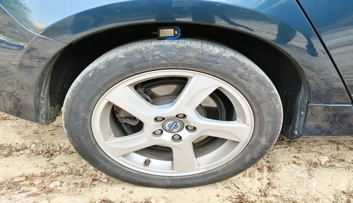 2011 Volvo S60 SUMMUM D5, Diesel, Automatic, 60,653 km, tyre