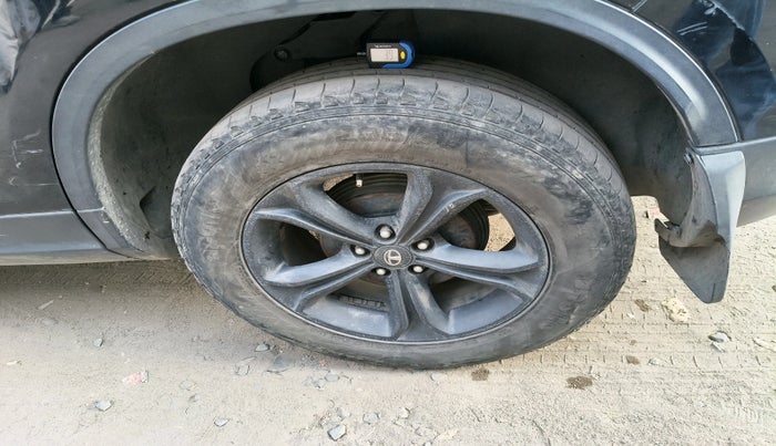 2019 Tata Harrier XZ 2.0L DARK EDITION, Diesel, Manual, 1,73,442 km, tyre