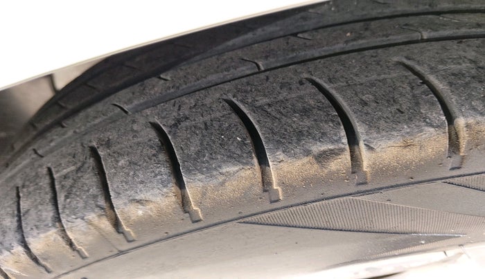 2016 Ford Figo Aspire TITANIUM1.5 DIESEL, Diesel, Manual, 94,069 km, tyre