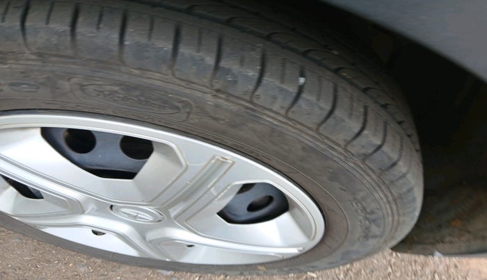 2022 Tata NEXON XM PETROL, Petrol, Manual, 19,694 km, tyre