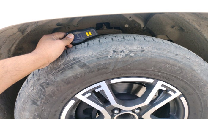 2023 Mahindra BOLERO NEO N 4, Diesel, Manual, 35,127 km, tyre