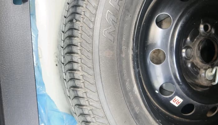 2011 Maruti Swift Dzire VXI, Petrol, Manual, 22,747 km, tyre