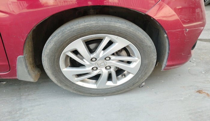 2020 Honda Jazz 1.2L I-VTEC ZX CVT, CNG, Automatic, 1,13,267 km, tyre