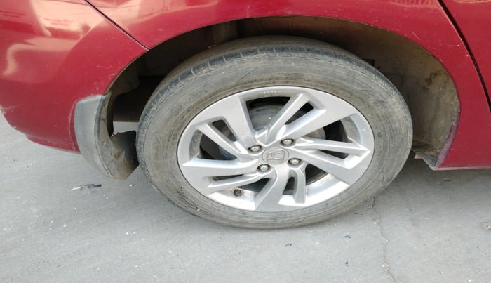 2020 Honda Jazz 1.2L I-VTEC ZX CVT, CNG, Automatic, 1,13,267 km, tyre