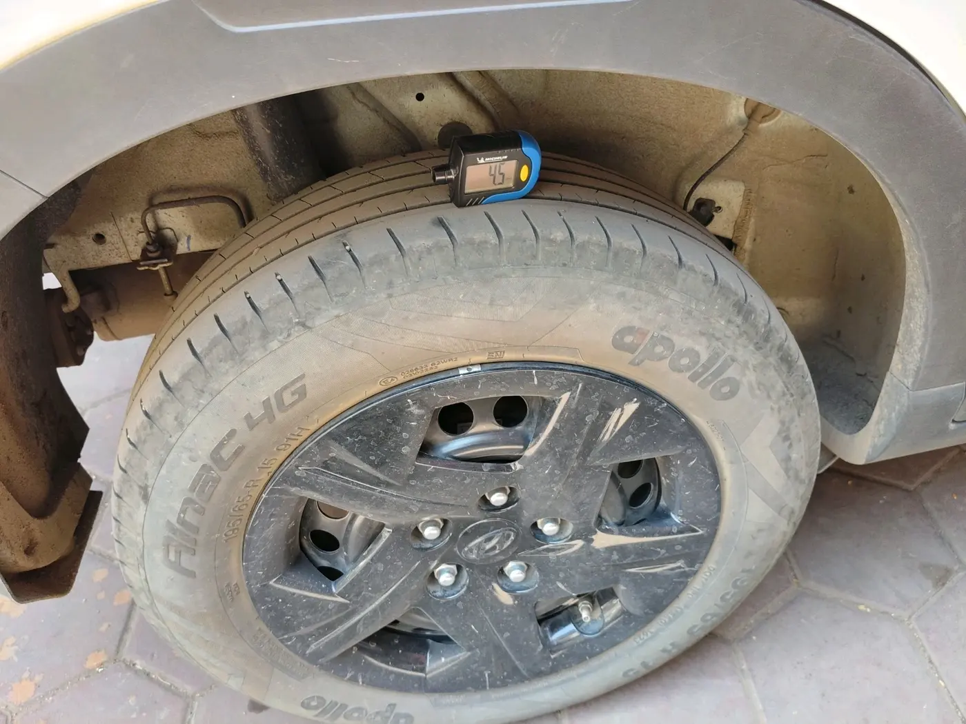 2023 Hyundai VENUE SX 1.2 KNIGHT EDITION, Petrol, Manual, 18,648 km, tyre