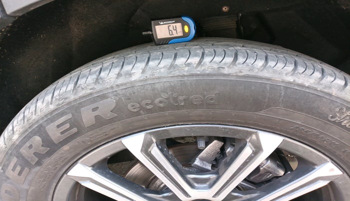 2024 Mahindra XUV700 AX 7 LUXURY D AT 7 STR, Diesel, Automatic, 24,191 km, tyre