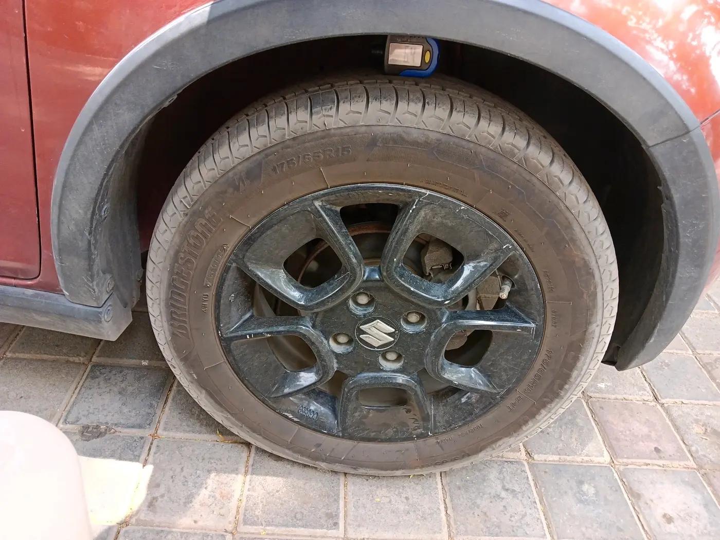 2018 Maruti IGNIS ZETA 1.2 AMT, CNG, Automatic, 74,855 km, tyre