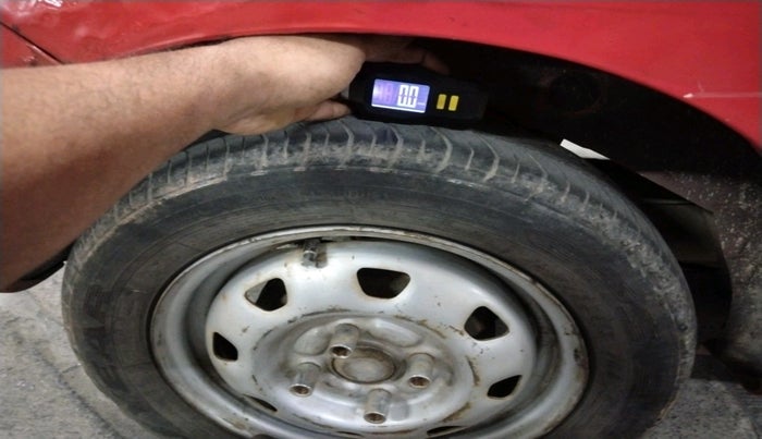 2006 Hyundai Santro Xing XL, Petrol, Manual, 1,01,138 km, tyre