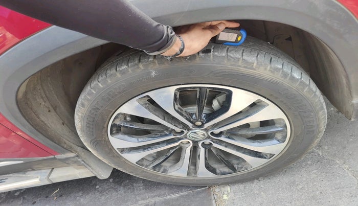 2021 MG HECTOR PLUS SHARP 1.5 PETROL TURBO CVT 6-STR, Petrol, Automatic, 11,288 km, tyre