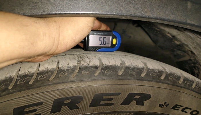 2022 KIA CARENS LUXURY PLUS 1.5 DIESEL 6 STR, Diesel, Manual, 69,385 km, tyre