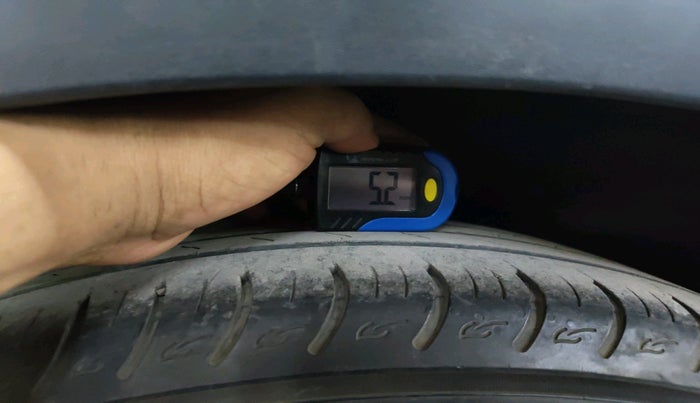 2022 KIA CARENS LUXURY PLUS 1.5 DIESEL 6 STR, Diesel, Manual, 69,385 km, tyre