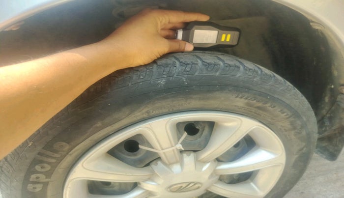 2015 Mahindra E2O T0, Electric, Automatic, 42,361 km, tyre