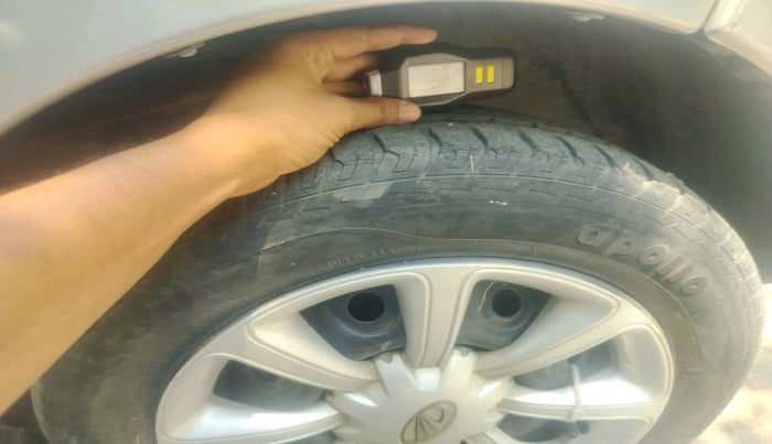 2015 Mahindra E2O T0, Electric, Automatic, 42,361 km, tyre