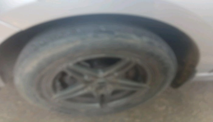 2019 Tata Tiago XZA PETROL, Petrol, Automatic, 82,469 km, tyre