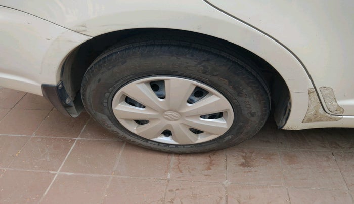 2009 Maruti Swift Dzire VDI, Diesel, Manual, 79,464 km, tyre