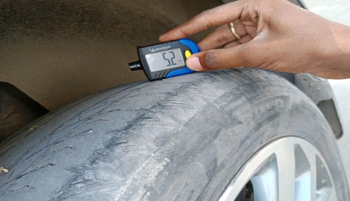 2022 Tata Safari XZA PLUS, Diesel, Automatic, 52,766 km, tyre