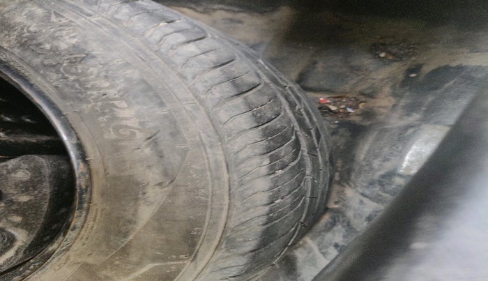 2018 Tata NEXON XM PETROL, CNG, Manual, 1,33,640 km, tyre