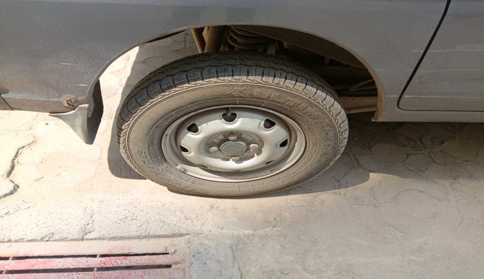 2017 Maruti Eeco 5 STR WITH A/C+HTR CNG, CNG, Manual, 1,41,315 km, tyre