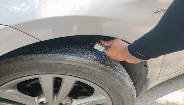 2017 Hyundai New Elantra 2.0 SX(O) AT PETROL, Petrol, Automatic, 80,204 km, tyre