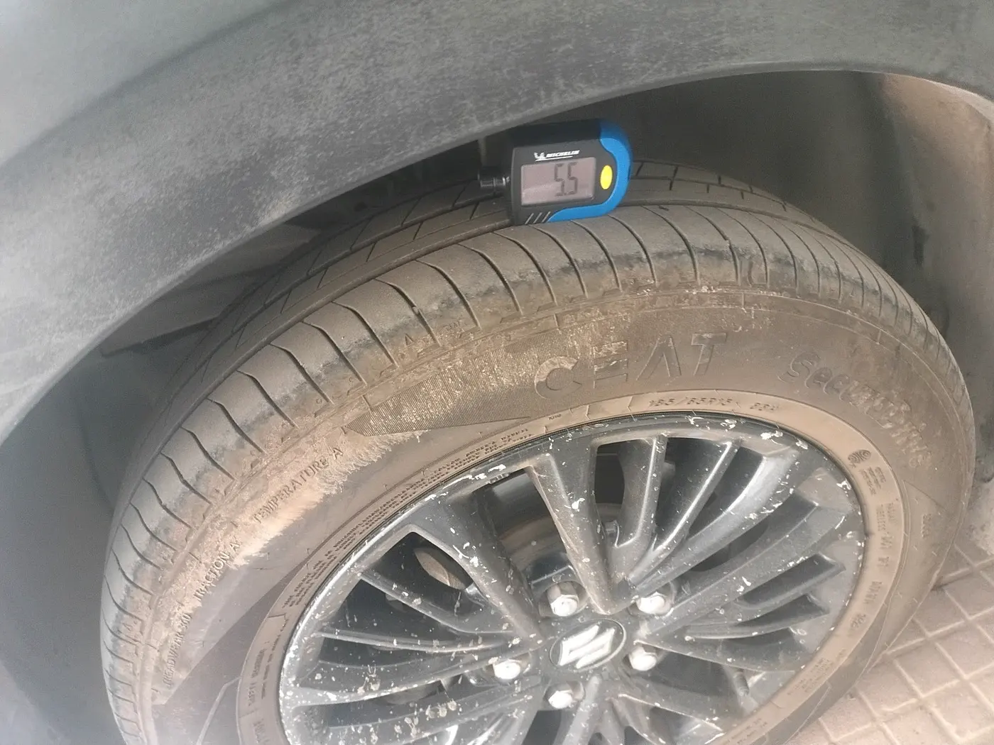 2020 Maruti XL6 ZETA MT, CNG, Manual, 1,68,280 km, tyre