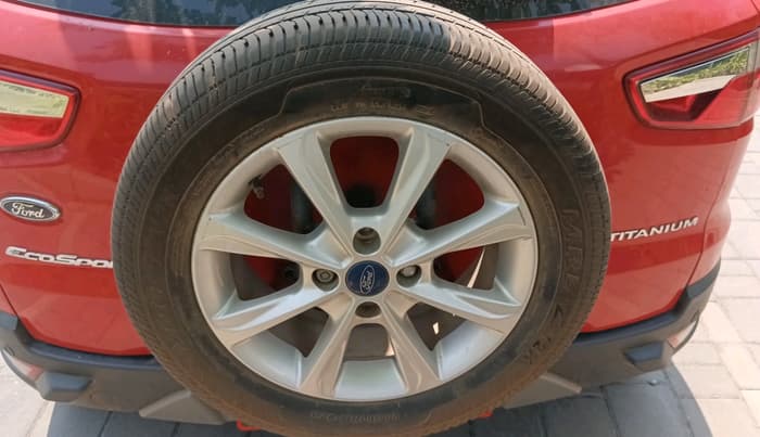 2018 Ford Ecosport TITANIUM 1.5L PETROL, Petrol, Manual, 1,32,858 km, tyre