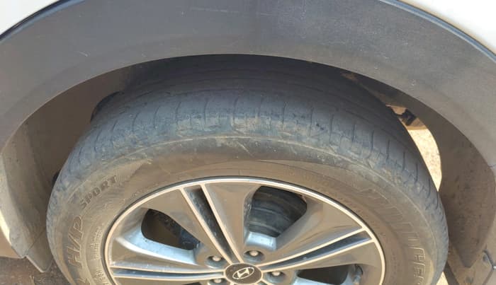 2018 Hyundai Creta SX (O) 1.6 DIESEL, Diesel, Manual, 1,52,554 km, tyre