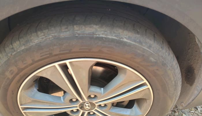 2018 Hyundai Creta SX (O) 1.6 DIESEL, Diesel, Manual, 1,52,554 km, tyre
