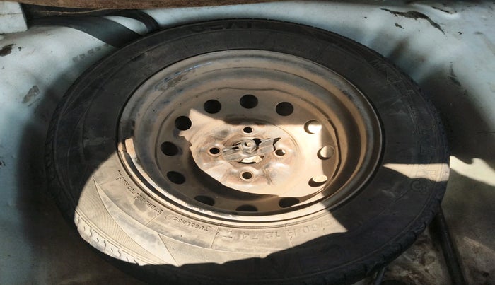 2014 Hyundai Eon D-LITE+, Petrol, Manual, 58,864 km, tyre