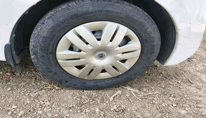 2014 Hyundai Eon D-LITE+, Petrol, Manual, 58,864 km, tyre