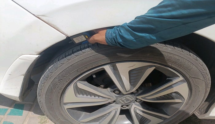 2019 Honda Civic 1.8L I-VTEC ZX CVT, Petrol, Automatic, 1,09,877 km, tyre