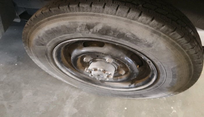 2014 Mahindra Bolero SLE BS-III, Diesel, Manual, 1,38,276 km, tyre