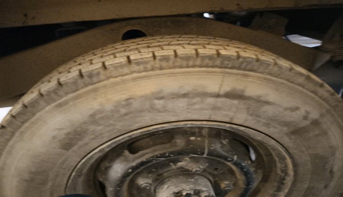 2014 Mahindra Bolero SLE BS-III, Diesel, Manual, 1,38,276 km, tyre