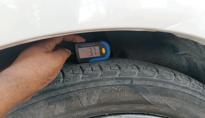 2018 Maruti Ertiga VXI, CNG, Manual, 74,847 km, tyre