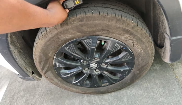 2020 Maruti Vitara Brezza ZXI, Petrol, Manual, 81,512 km, tyre